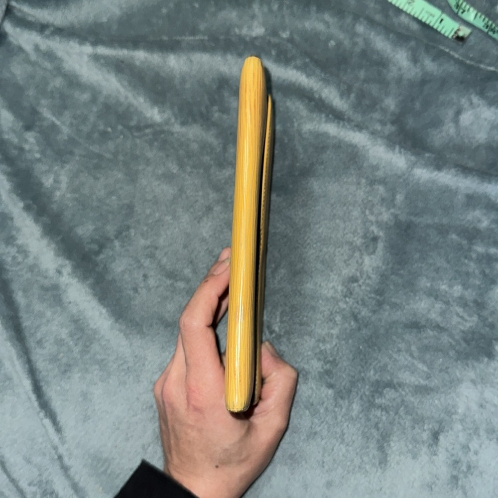 Louis Vuitton Yellow Epi leather long wallet - Picture 4 of 11